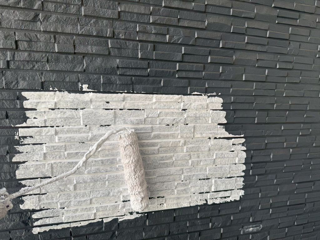 屋根外壁塗装におすすめの塗料は？メーカー・施工例をご紹介｜屋根修理・外壁塗装専門店（株）成田屋商店