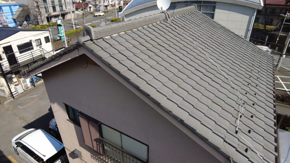 瓦屋根